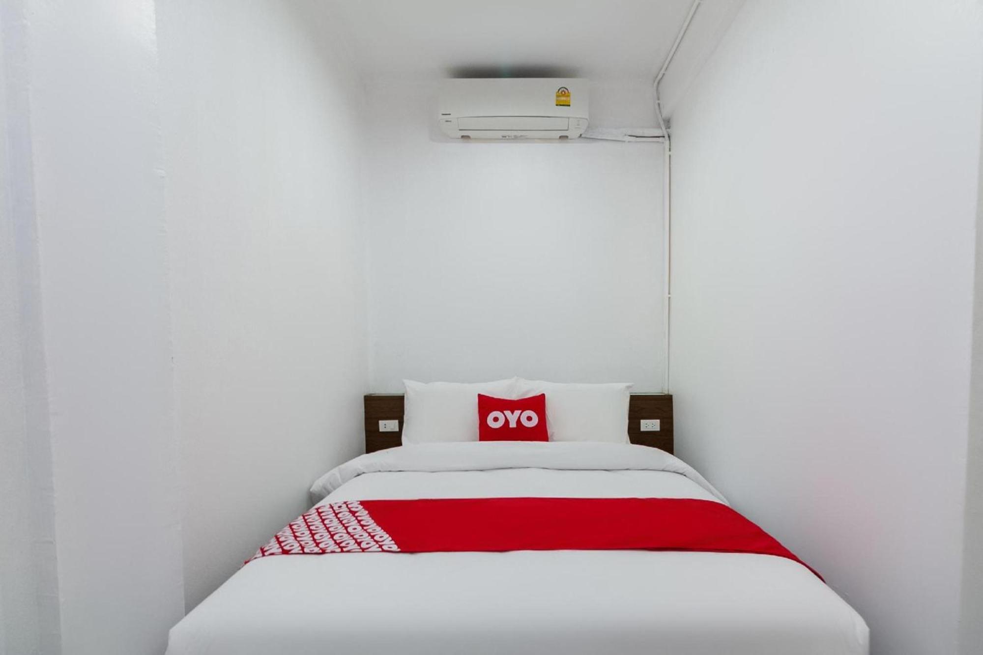 Kudi Hostel Bangkok Exterior photo