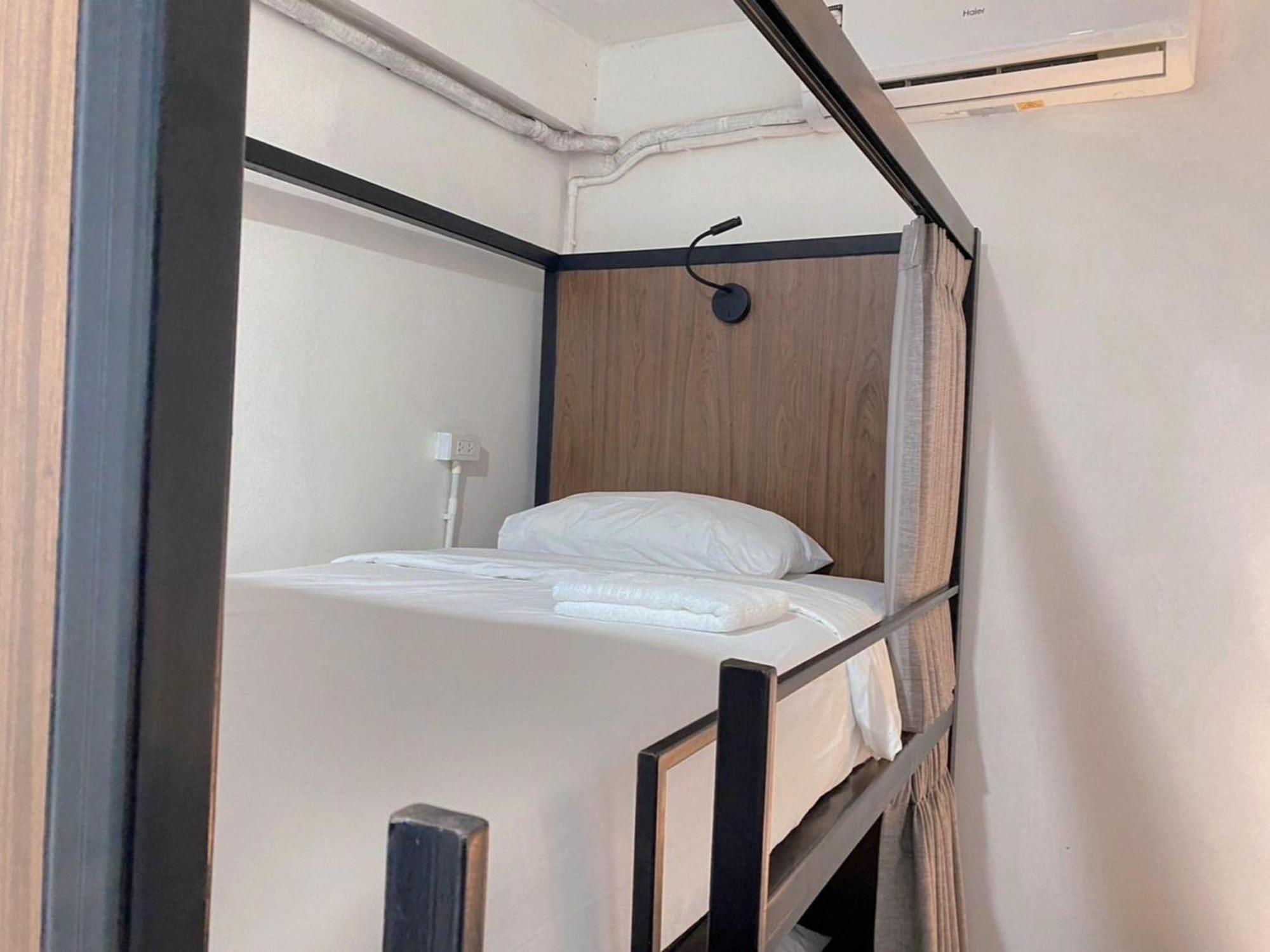 Kudi Hostel Bangkok Exterior photo
