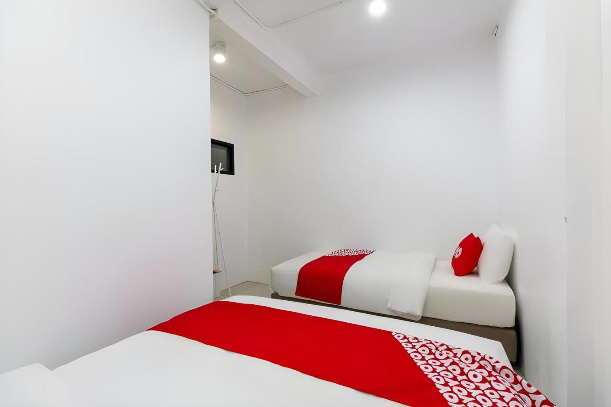 Kudi Hostel Bangkok Exterior photo