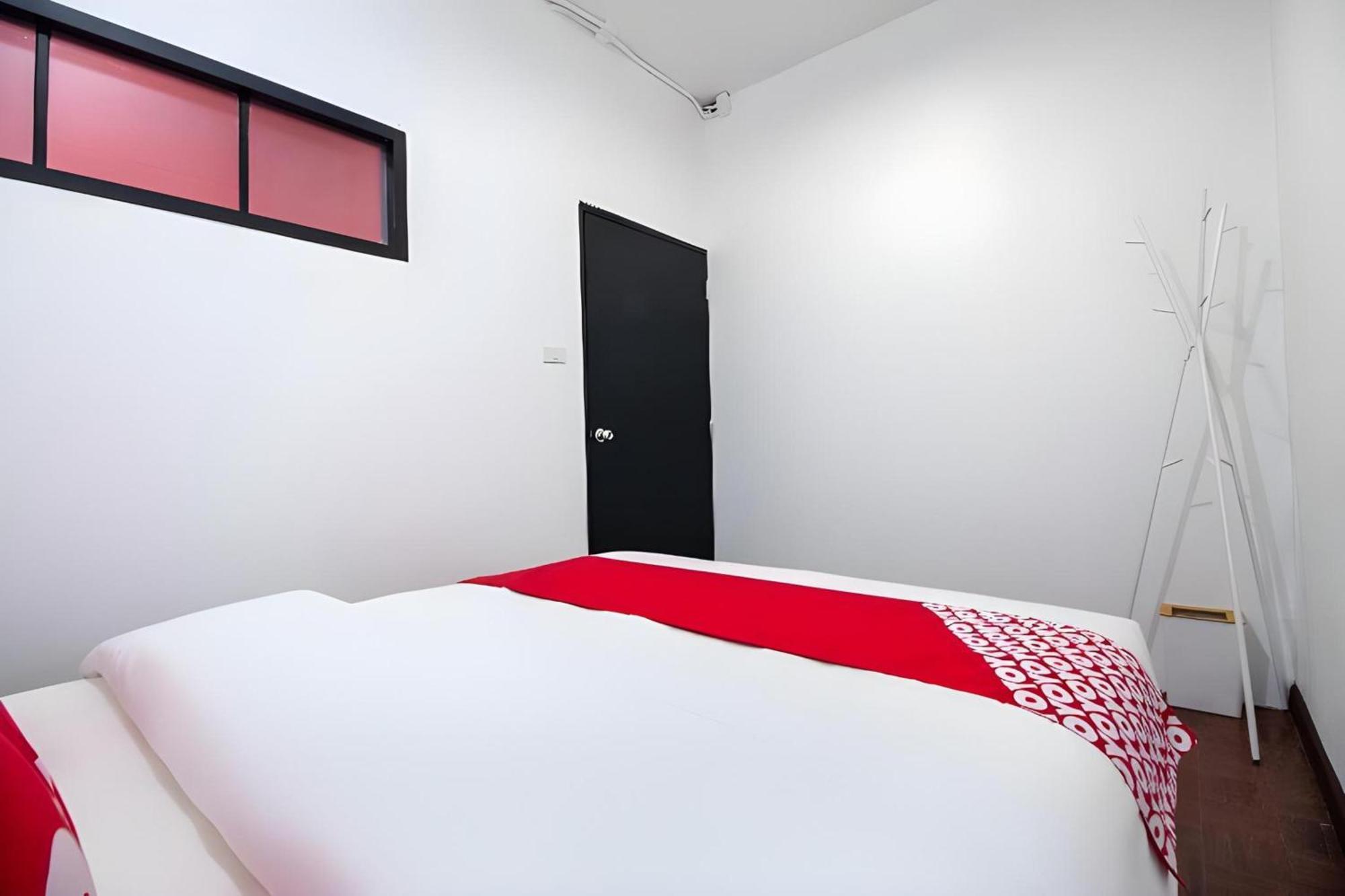 Kudi Hostel Bangkok Exterior photo